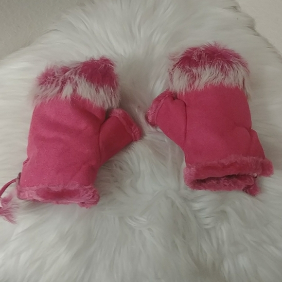 Hot Pink Faux Fur Fleece Fingerless Gloves - Picture 8 of 15